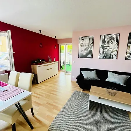 Kleine Schurwald-glueck